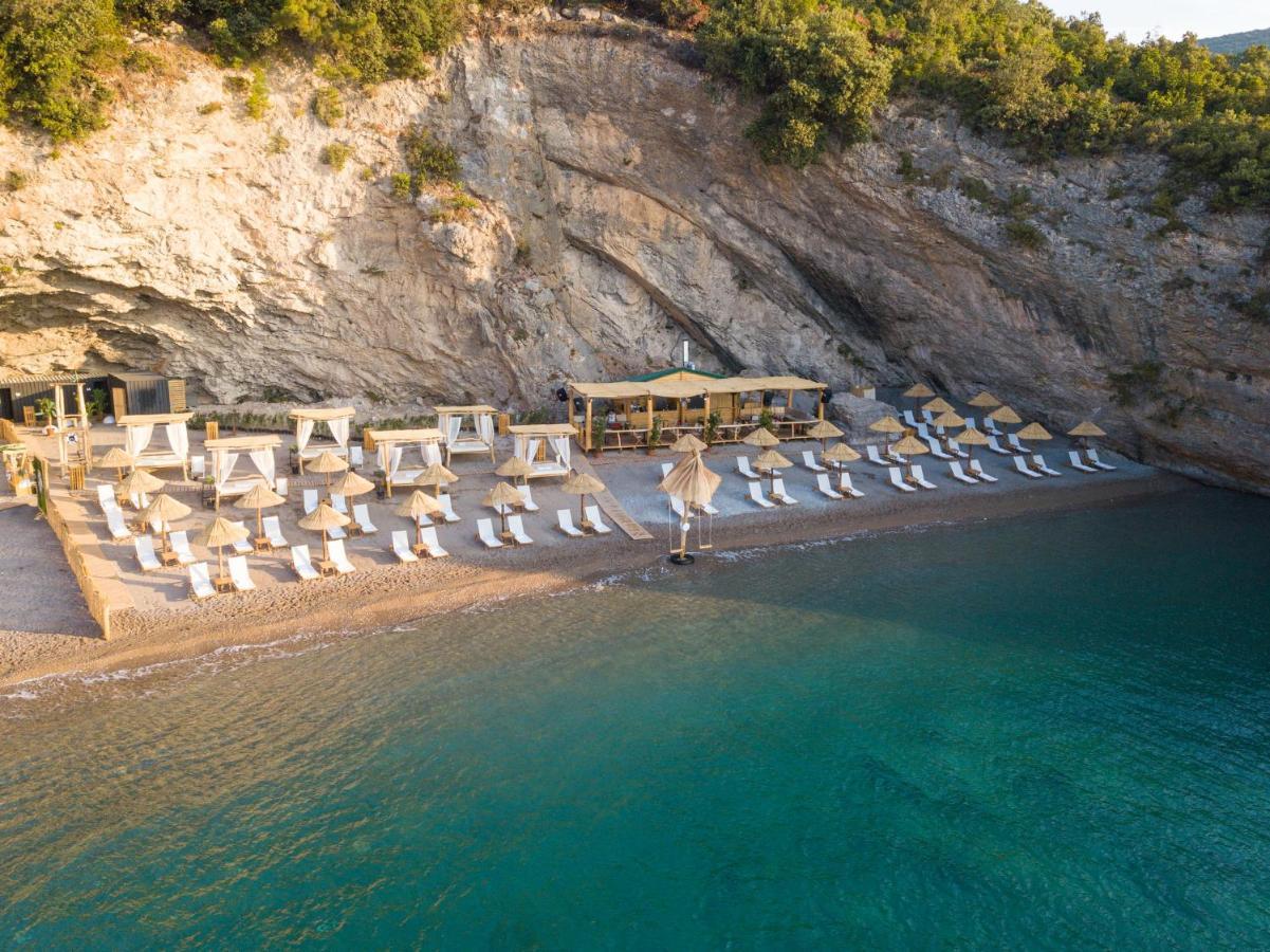 M&M Apartments Tivat Exterior photo