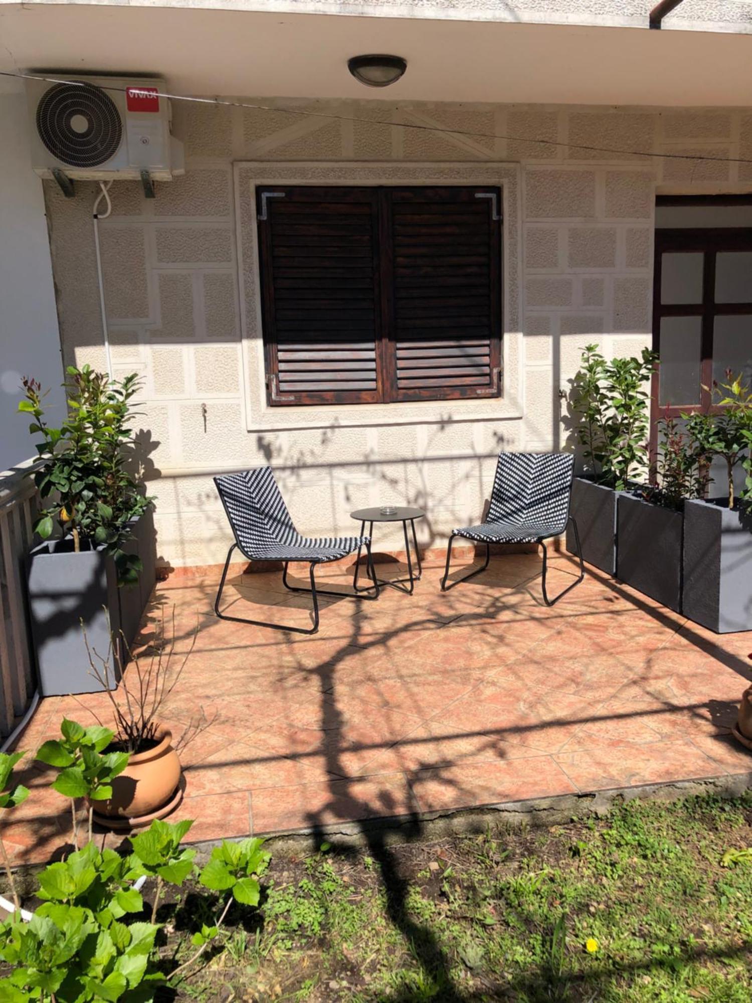 M&M Apartments Tivat Exterior photo